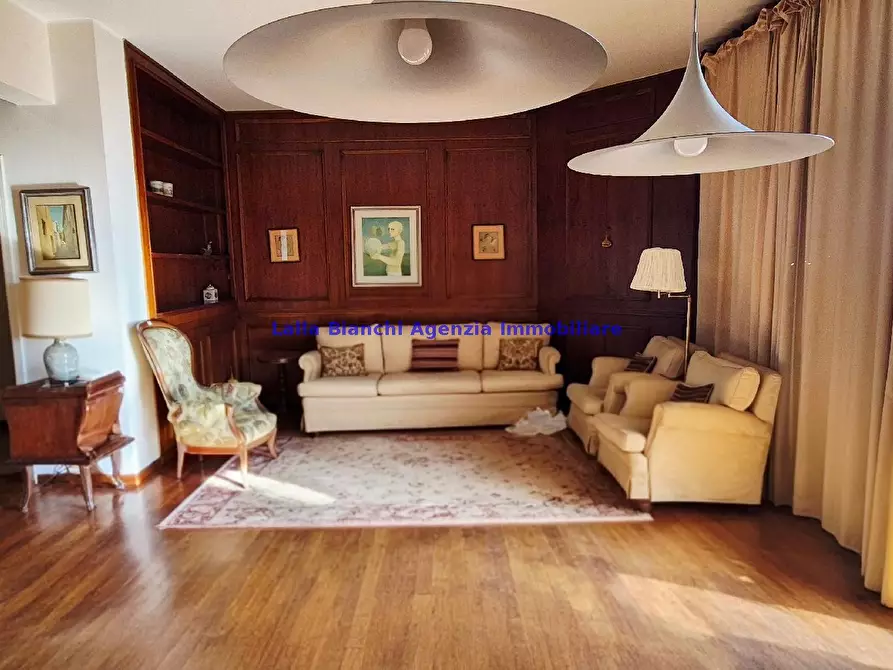 Immagine 14 di Appartamento in vendita  in VIALE GIULIANO VANZOLINI a Pesaro