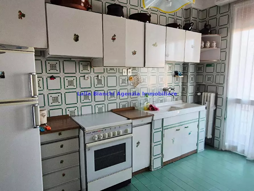 Immagine 30 di Appartamento in vendita  in VIALE GIULIANO VANZOLINI a Pesaro