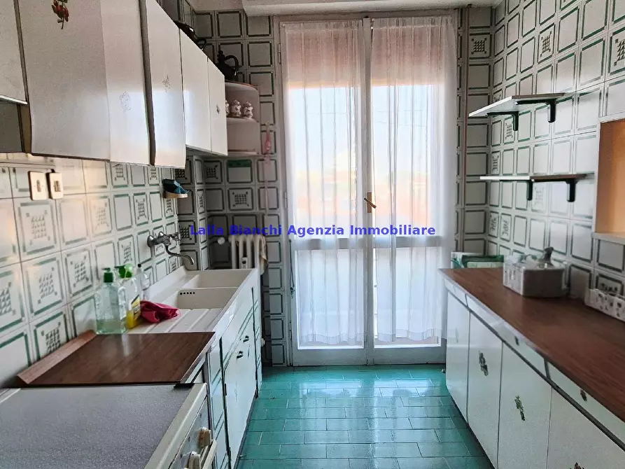 Immagine 31 di Appartamento in vendita  in VIALE GIULIANO VANZOLINI a Pesaro