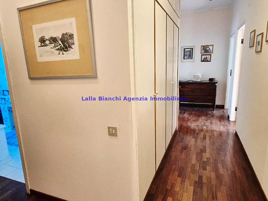 Immagine 37 di Appartamento in vendita  in VIALE GIULIANO VANZOLINI a Pesaro