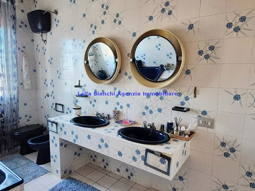 Immagine 39 di Appartamento in vendita  in VIALE GIULIANO VANZOLINI a Pesaro