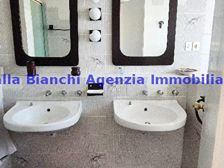 Immagine 58 di Appartamento in vendita  in VIALE GIULIANO VANZOLINI a Pesaro