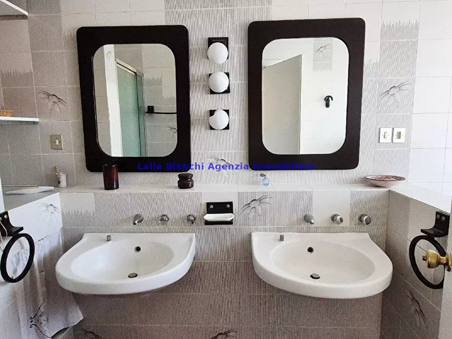 Immagine 59 di Appartamento in vendita  in VIALE GIULIANO VANZOLINI a Pesaro