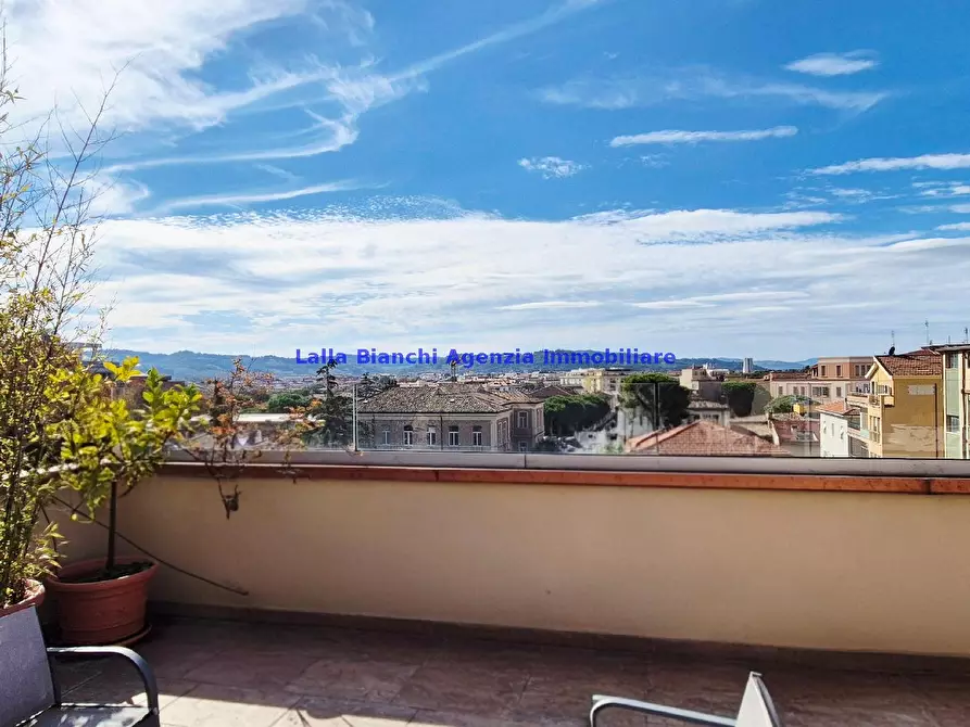 Immagine 29 di Attico in vendita  in VIA GRAMSCI a Pesaro