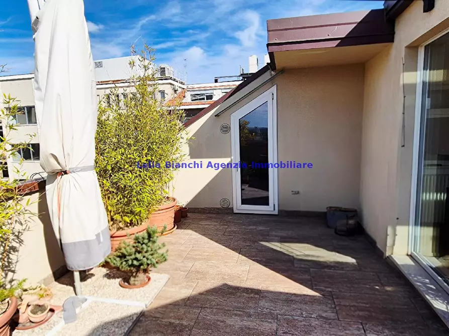 Immagine 34 di Attico in vendita  in VIA GRAMSCI a Pesaro