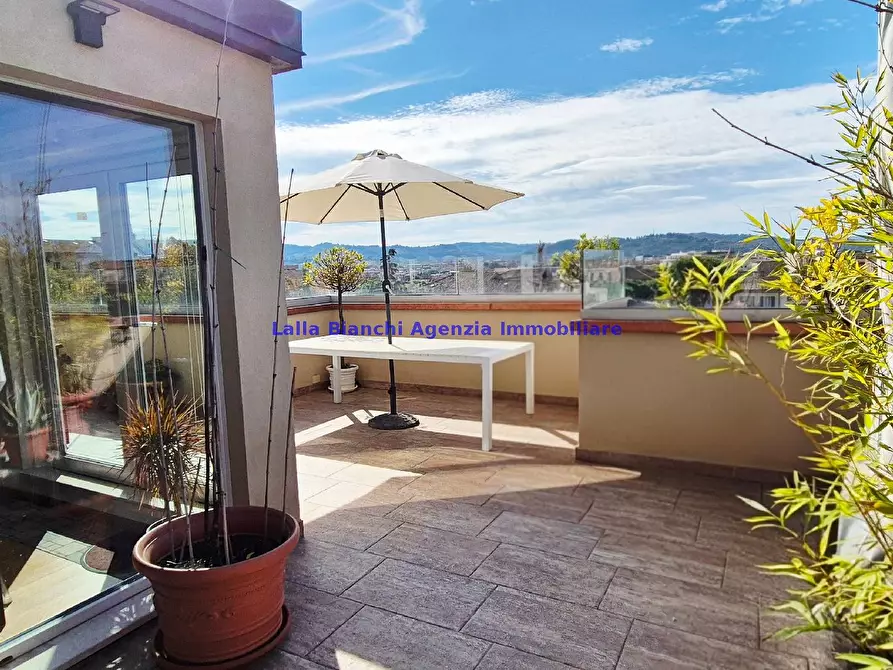 Immagine 1 di Attico in vendita  in VIA GRAMSCI a Pesaro