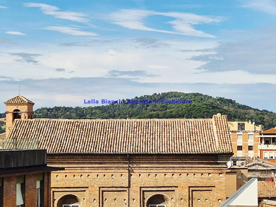 Immagine 39 di Attico in vendita  in VIA GRAMSCI a Pesaro