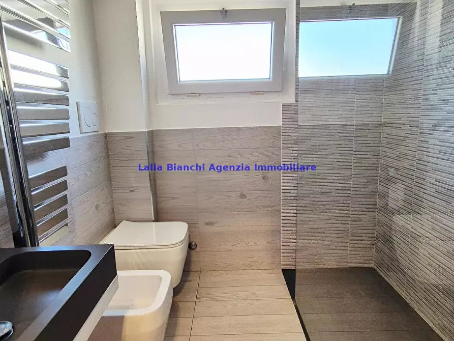 Immagine 61 di Attico in vendita  in VIA GRAMSCI a Pesaro