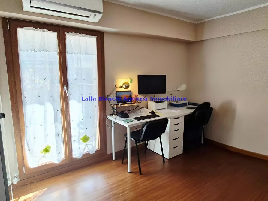 Immagine 63 di Attico in vendita  in VIA GRAMSCI a Pesaro