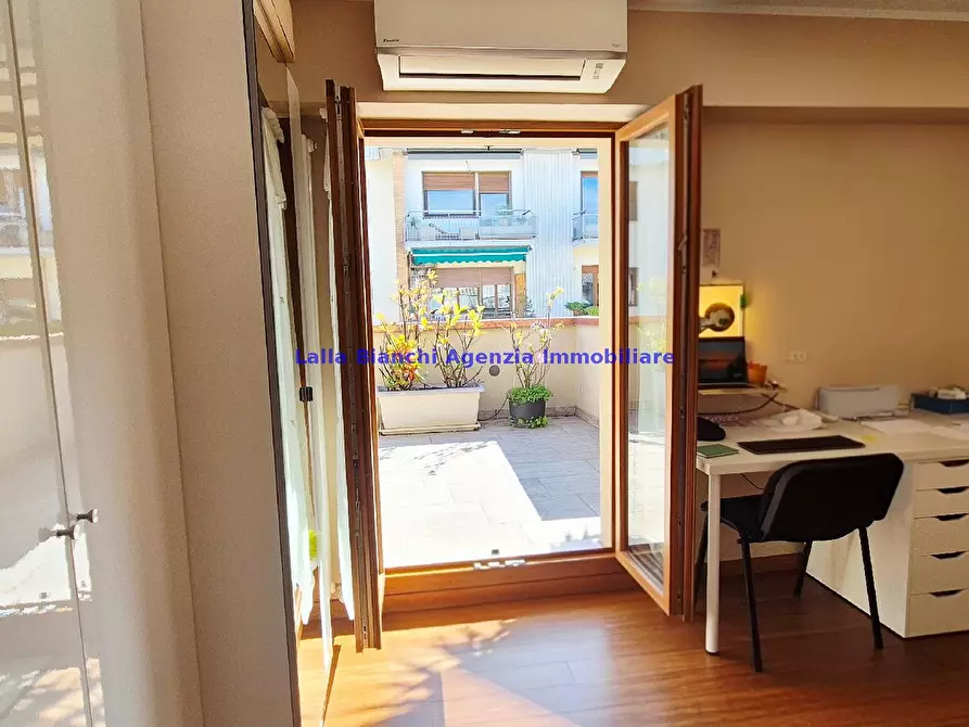 Immagine 66 di Attico in vendita  in VIA GRAMSCI a Pesaro