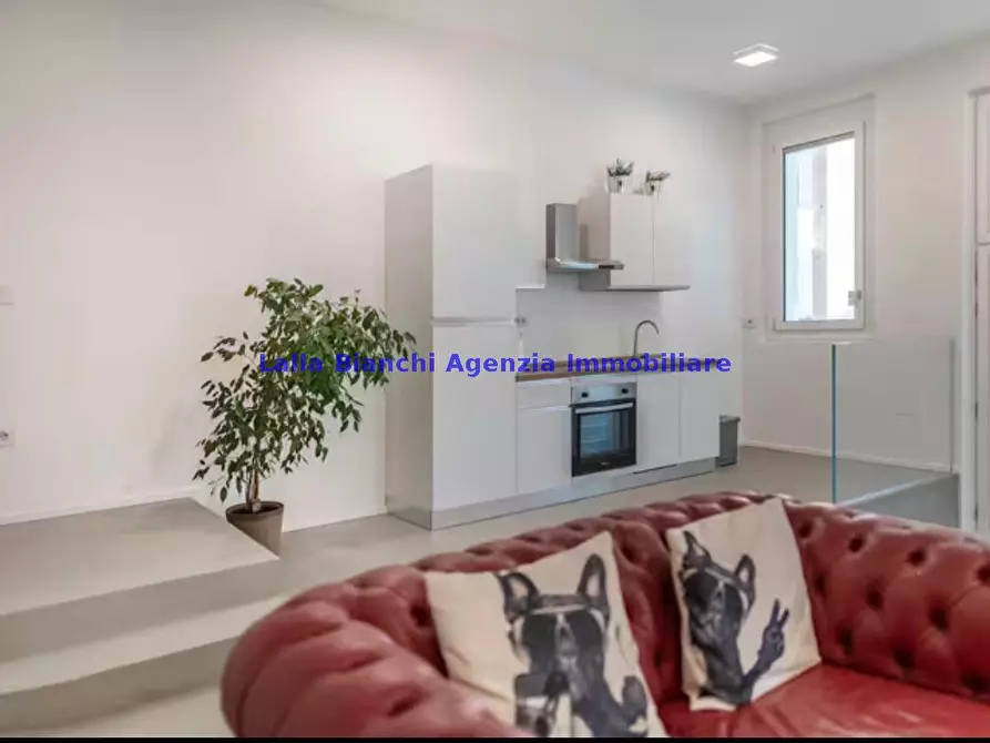 Immagine 8 di Appartamento in affitto  in VIA VIRGILIO a Pesaro