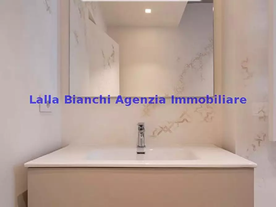 Immagine 15 di Appartamento in affitto  in VIA VIRGILIO a Pesaro