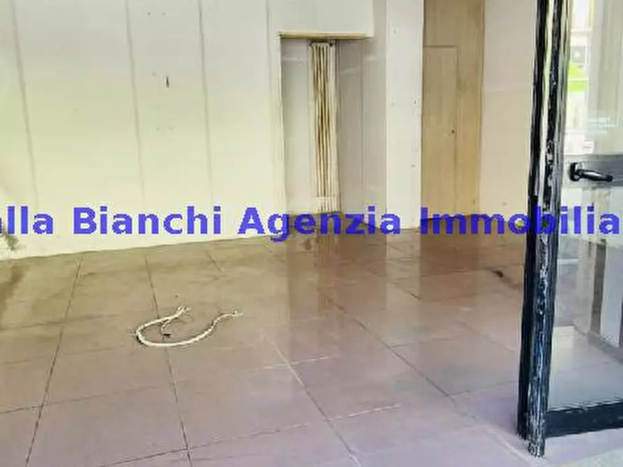 Immagine 3 di Locale commerciale in vendita  in VIA KOLBE a Pesaro