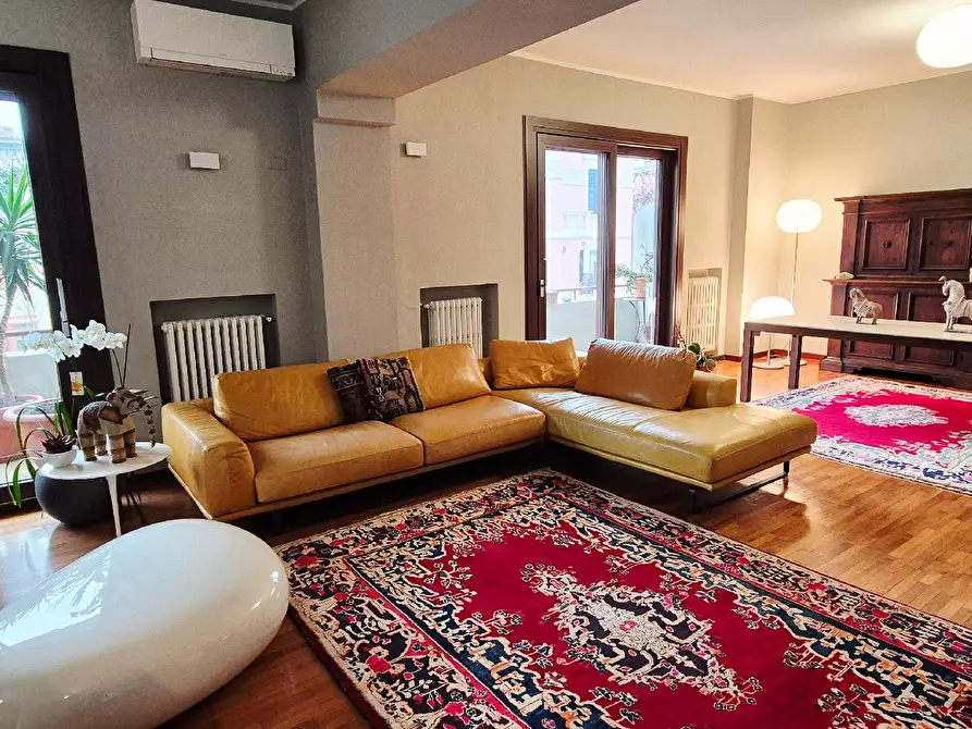 Immagine 3 di Appartamento in vendita  in VIALE GIULIANO VANZOLINI a Pesaro