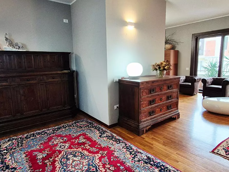 Immagine 13 di Appartamento in vendita  in VIALE GIULIANO VANZOLINI a Pesaro