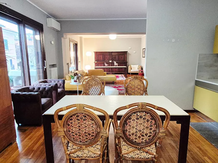 Immagine 26 di Appartamento in vendita  in VIALE GIULIANO VANZOLINI a Pesaro