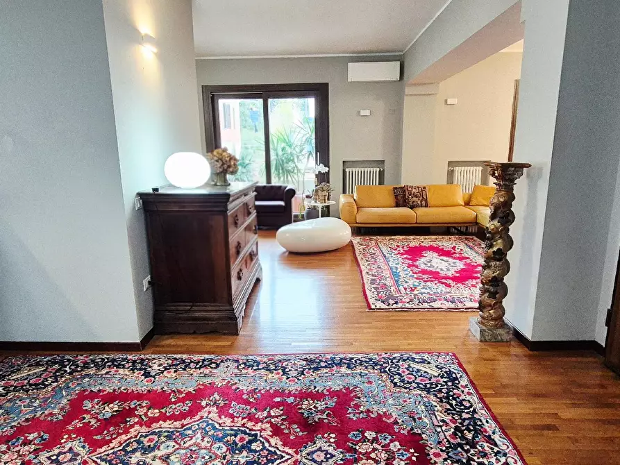 Immagine 32 di Appartamento in vendita  in VIALE GIULIANO VANZOLINI a Pesaro