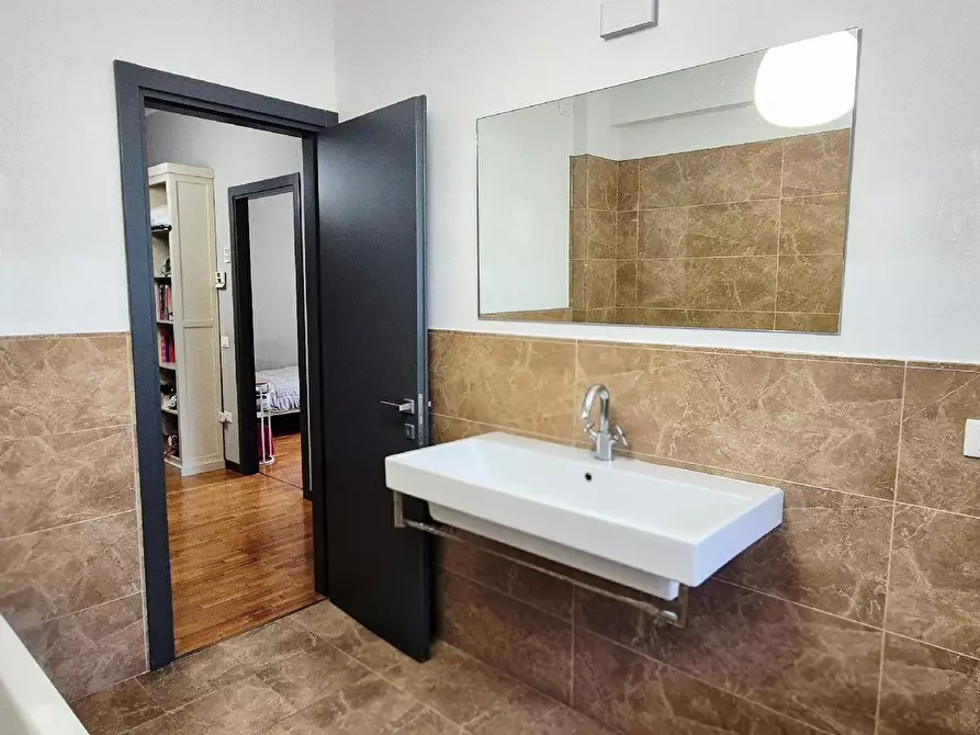 Immagine 71 di Appartamento in vendita  in VIALE GIULIANO VANZOLINI a Pesaro