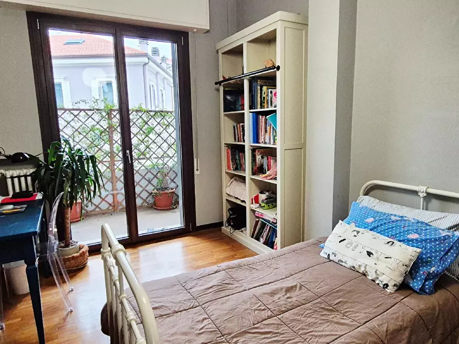 Immagine 73 di Appartamento in vendita  in VIALE GIULIANO VANZOLINI a Pesaro