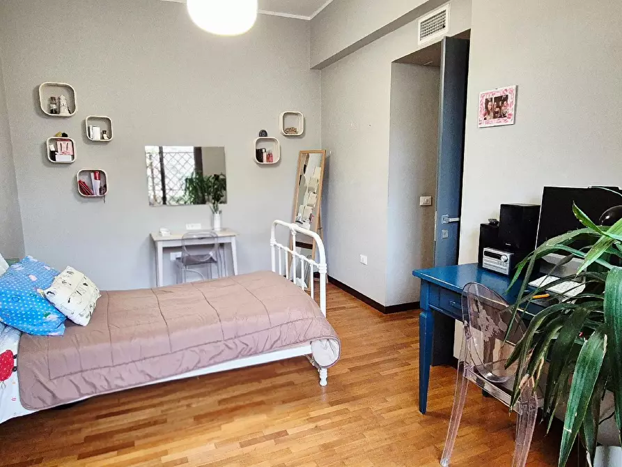 Immagine 75 di Appartamento in vendita  in VIALE GIULIANO VANZOLINI a Pesaro