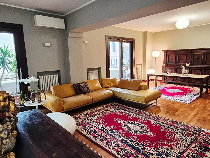 Immagine 84 di Appartamento in vendita  in VIALE GIULIANO VANZOLINI a Pesaro