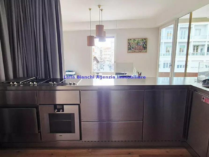 Immagine 21 di Appartamento in vendita  in PIAZZALE LAZZARINI a Pesaro