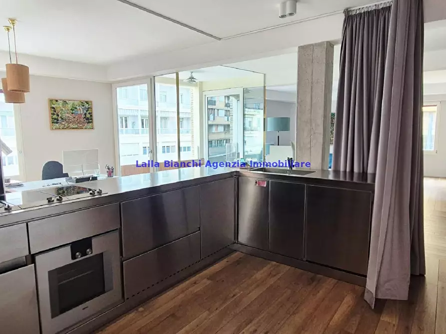 Immagine 23 di Appartamento in vendita  in PIAZZALE LAZZARINI a Pesaro