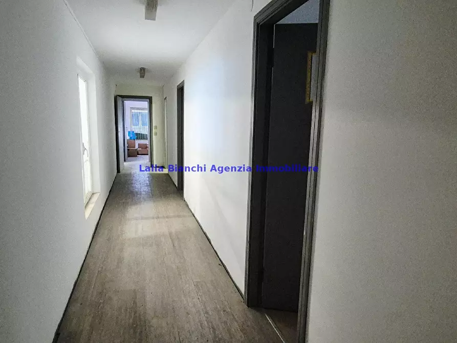 Immagine 5 di Capannone industriale in vendita  in VIA JESI a Pesaro