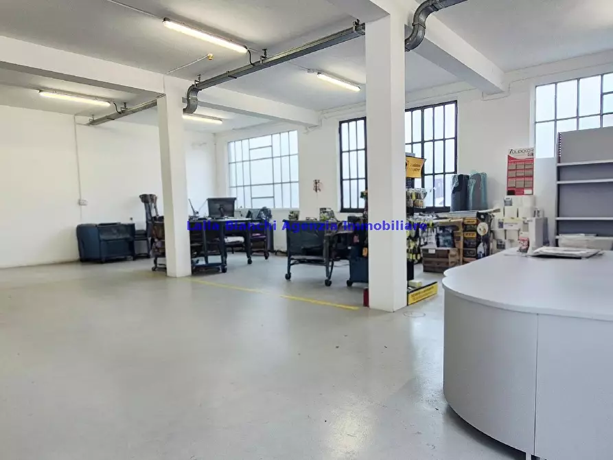 Immagine 6 di Capannone industriale in vendita  in VIA JESI a Pesaro