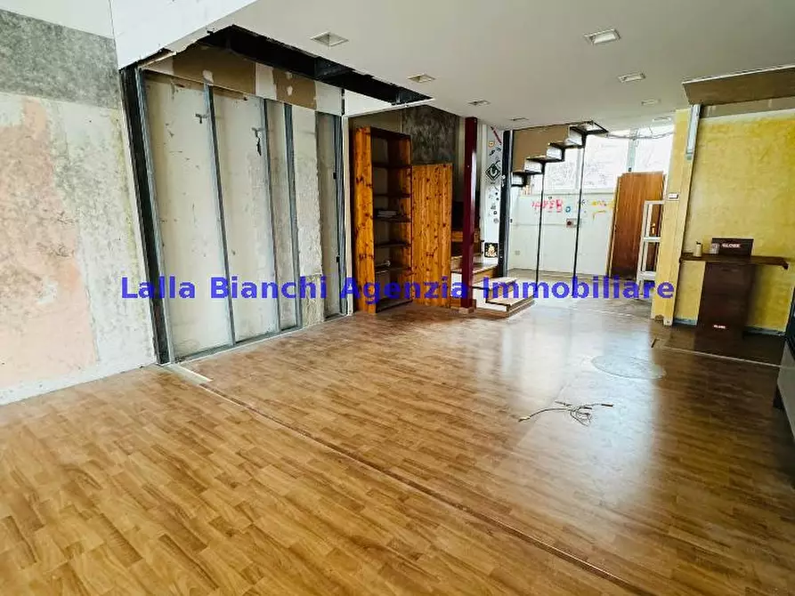 Immagine 15 di Locale commerciale in affitto  in VIALE LONDRA a Pesaro