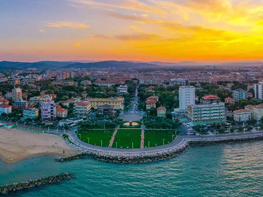 Immagine 4 di Capannone industriale in affitto  in VIA LAGO DI COMO a Pesaro