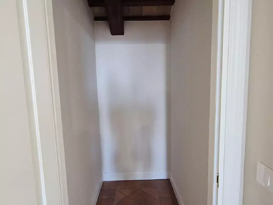 Immagine 8 di Appartamento in vendita  in VIA PETRUCCI a Pesaro