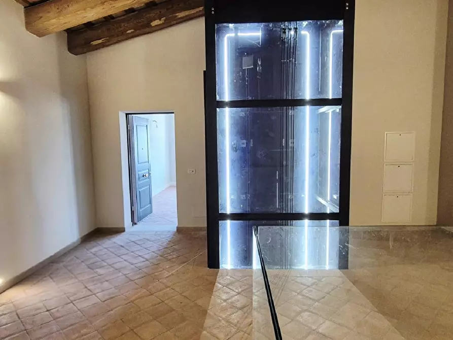 Immagine 21 di Appartamento in vendita  in VIA PETRUCCI a Pesaro