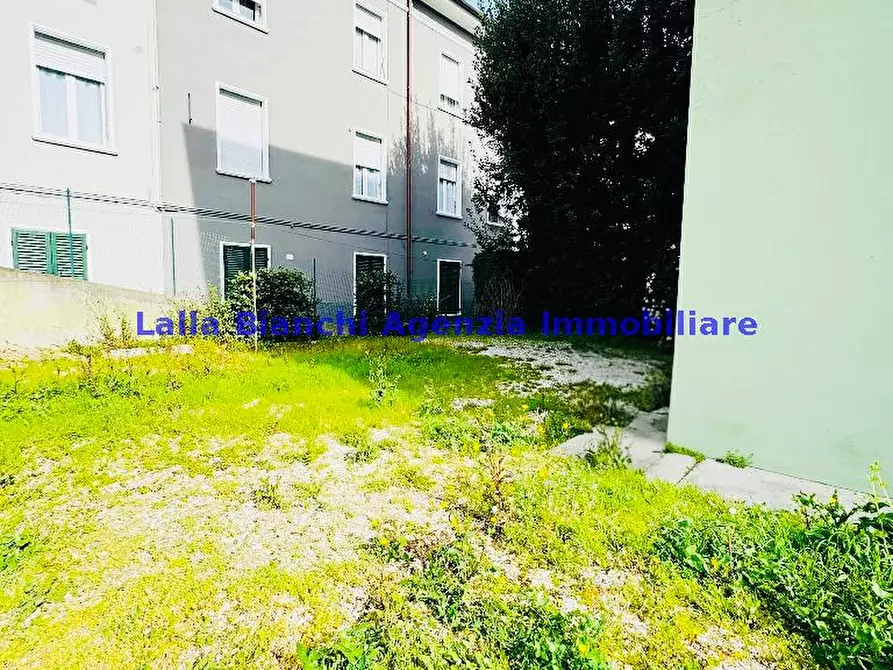 Immagine 1 di Appartamento in affitto  in VIALE AMENDOLA a Pesaro