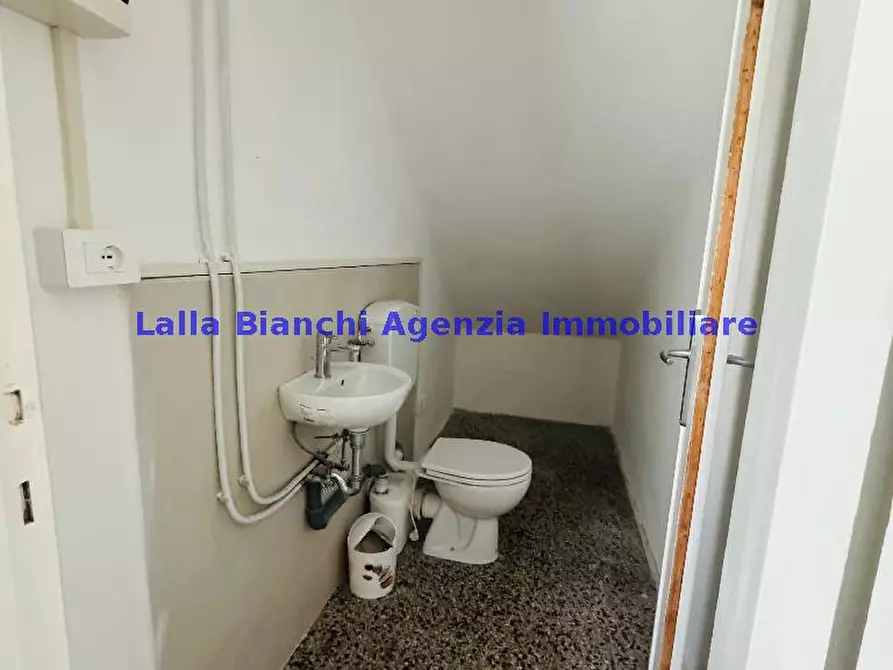 Immagine 27 di Appartamento in affitto  in VIALE AMENDOLA a Pesaro