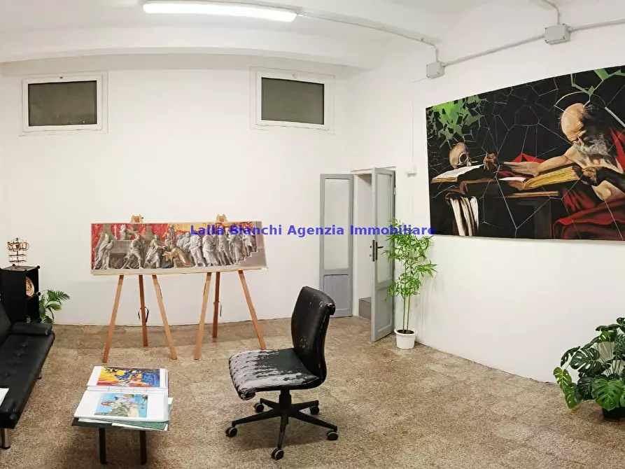 Immagine 3 di Locale commerciale in vendita  in VIA CASTELFIDARDO a Pesaro