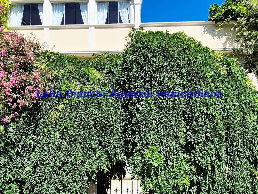 Immagine 171 di Casa indipendente in vendita  in VIA CIRO MENOTTI a Pesaro