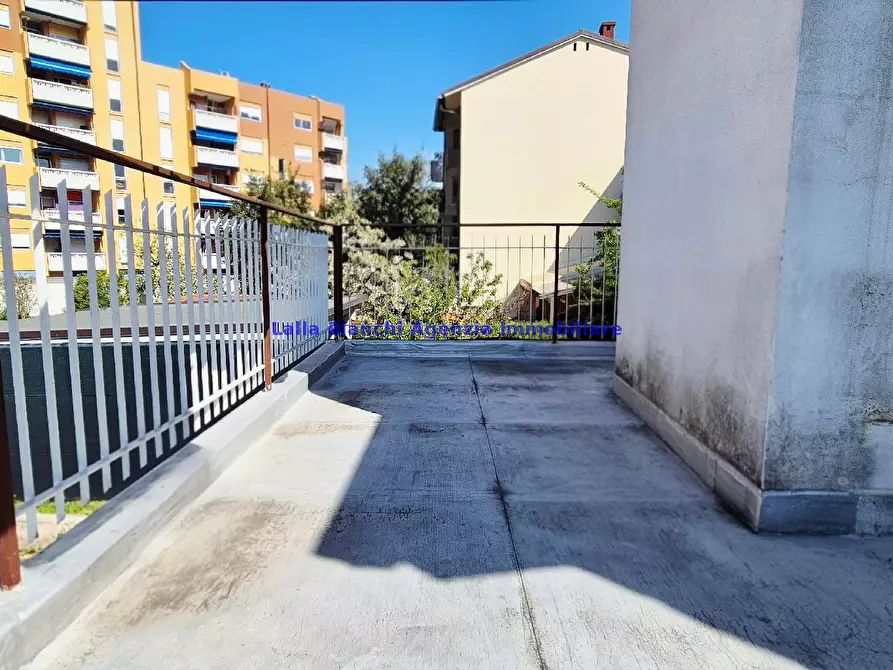 Immagine 10 di Appartamento in vendita  in VIA MARCO MINGHETTI a Pesaro