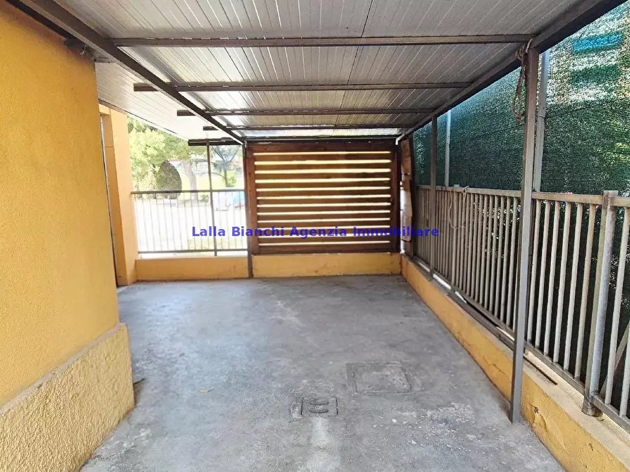 Immagine 15 di Appartamento in vendita  in VIA MARCO MINGHETTI a Pesaro