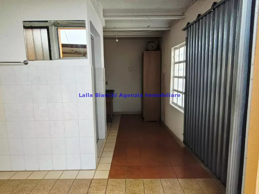 Immagine 17 di Appartamento in vendita  in VIA MARCO MINGHETTI a Pesaro