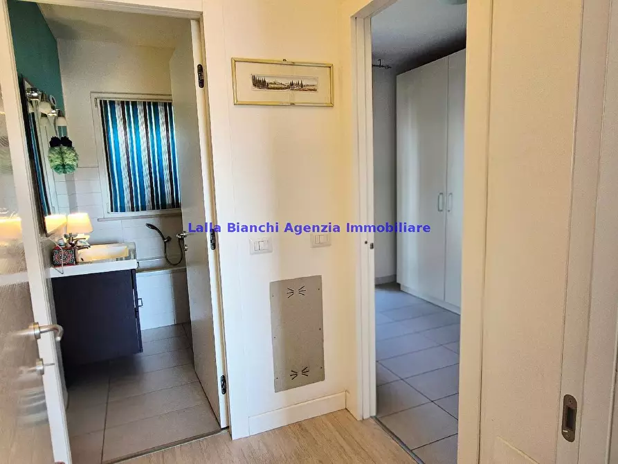 Immagine 9 di Appartamento in vendita  in VIA DEI TIGLI a Pesaro