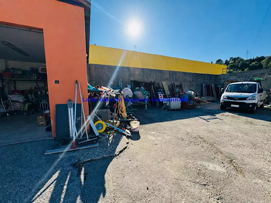 Immagine 6 di Magazzino in affitto  in VIA DEGLI ABETI a Pesaro