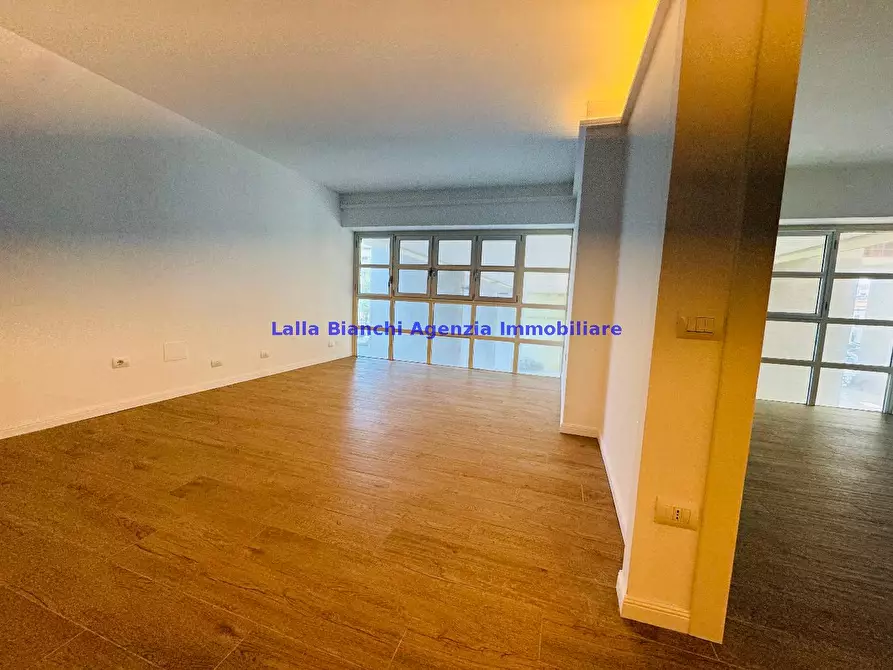 Immagine 5 di Appartamento in vendita  in VIA MAMELI a Pesaro