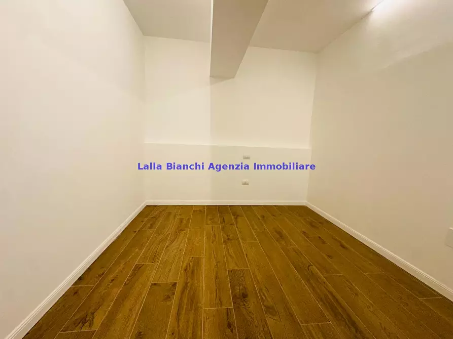 Immagine 7 di Appartamento in vendita  in VIA MAMELI a Pesaro