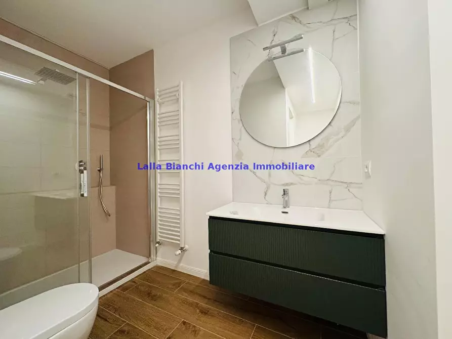 Immagine 17 di Appartamento in vendita  in VIA MAMELI a Pesaro