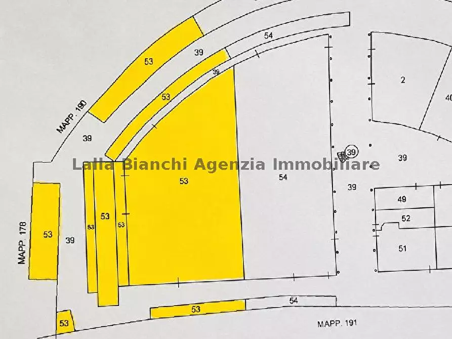 Immagine 12 di Locale commerciale in vendita  in VIA PRIMO MAGGIO a Montelabbate