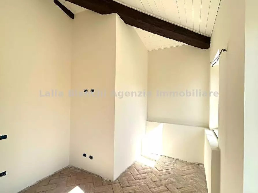 Immagine 11 di Appartamento in vendita  in VIA MAZZA a Pesaro