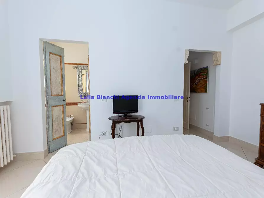 Immagine 6 di Villa in vendita  in STRADA PANORAMICA ARDIZIO a Pesaro