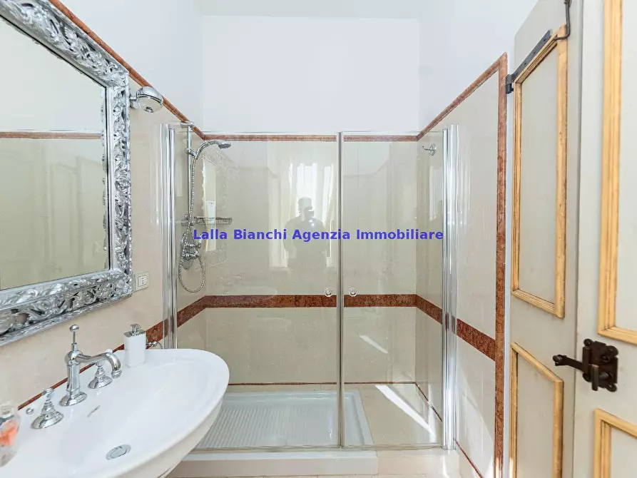 Immagine 8 di Villa in vendita  in STRADA PANORAMICA ARDIZIO a Pesaro