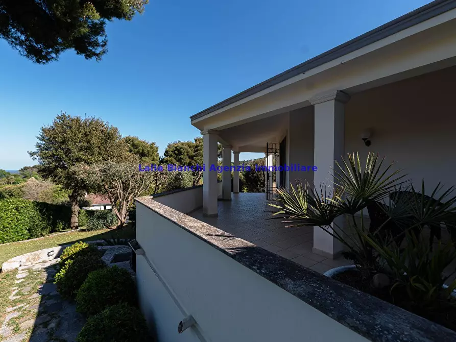 Immagine 24 di Villa in vendita  in STRADA PANORAMICA ARDIZIO a Pesaro